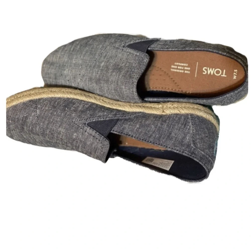 TOMS Women's Redondo Loafer Flats Blue Jean Light Washed Size 7.5